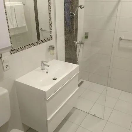 Gasthof Corner Vendeghaz 3*