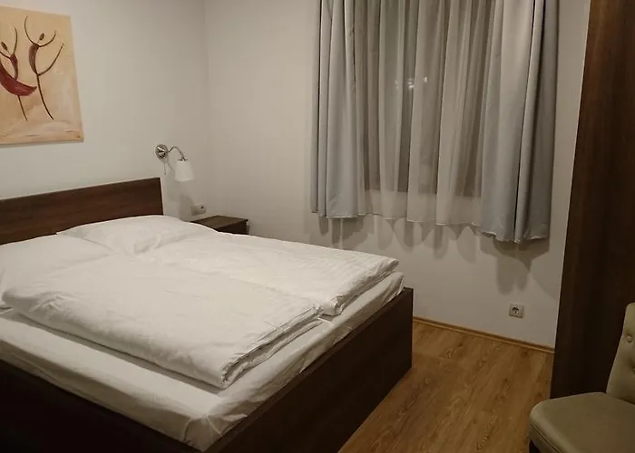 בית הארחה Corner Vendeghaz 3*